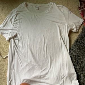 PLAIN WHITE TSHIRT